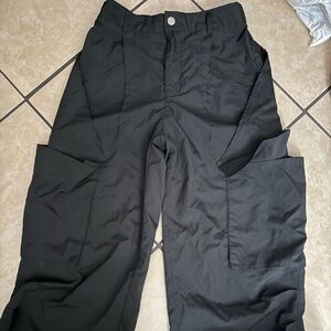 cute black cargo pants!